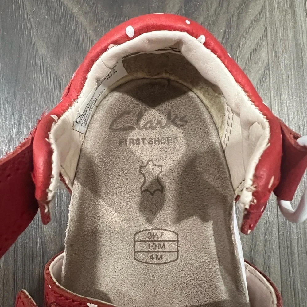 Clarks Red Polka Dot Sandals Toddler Size 4